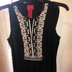 Sleeveless polyester top